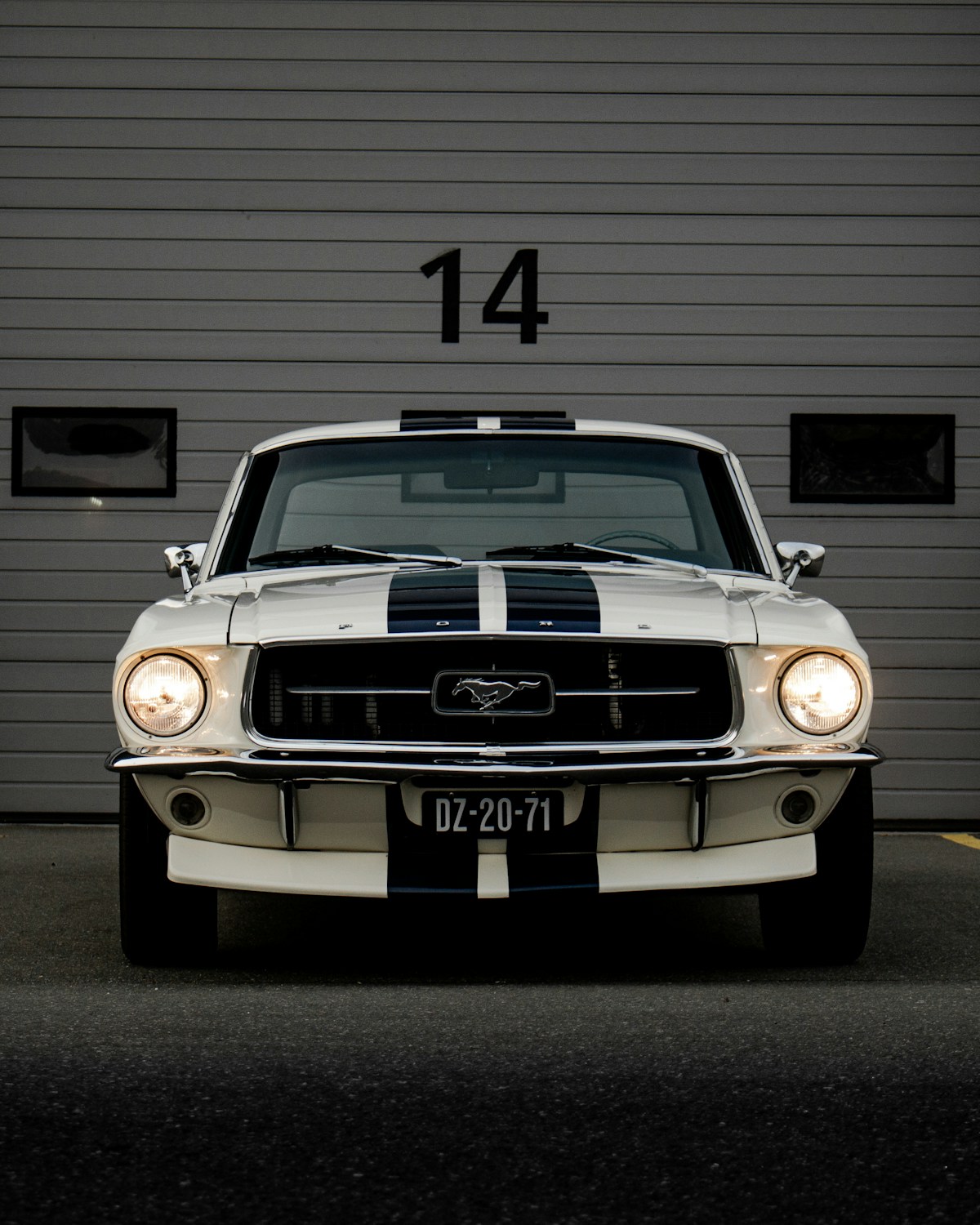 Oldtimer-Karosserie mit Geduld